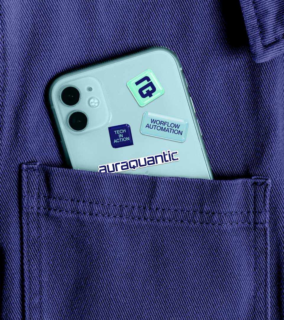 Móvil AuraQuantic Branding